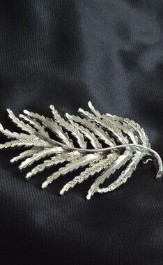 Vintage BSK brooch Silver Tone Leaf